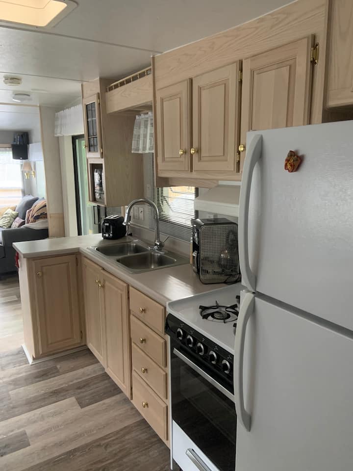 Clancy Retreat Cottages for Rent in Blind Bay, British Columbia