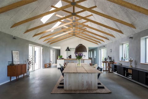 Unique stylish countryhouse with a perfect view