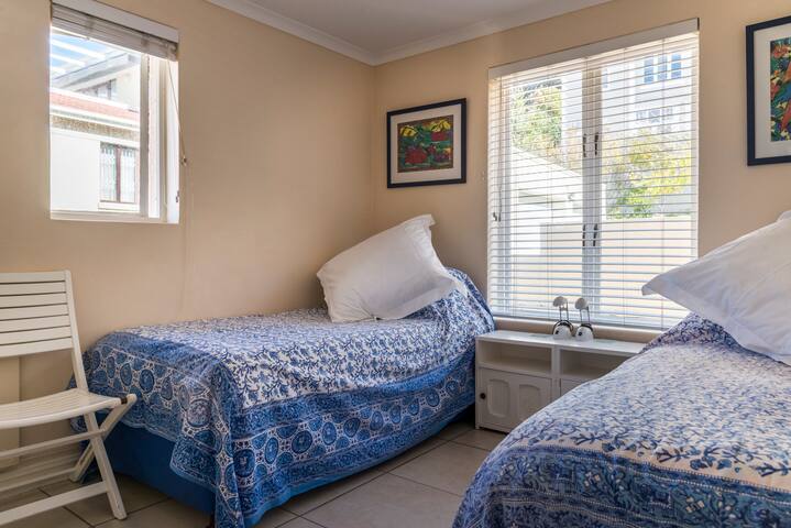 Great sea views at St James Terrace, Kalk Bay gallery image 5