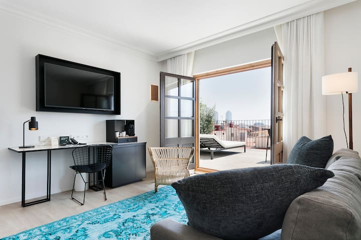 Yurbban Suite Terrace, Breakfast Included