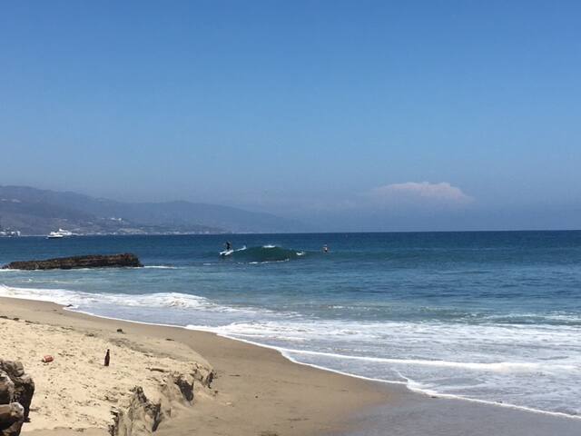 Ocean view gated estate in Point Dume / Beach Key gallery image 3