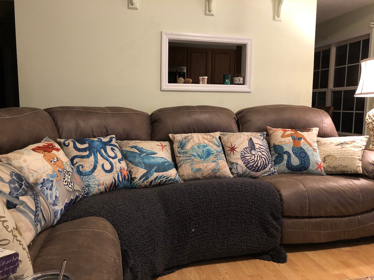 Successful Airbnb property: Pawleys - Prvt Pool Hot Tub Fenced Dogs OK 5 BR in Litchfield Beach