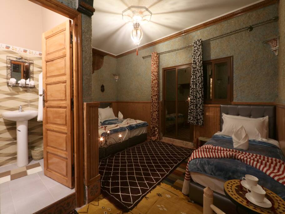 Akswal room
