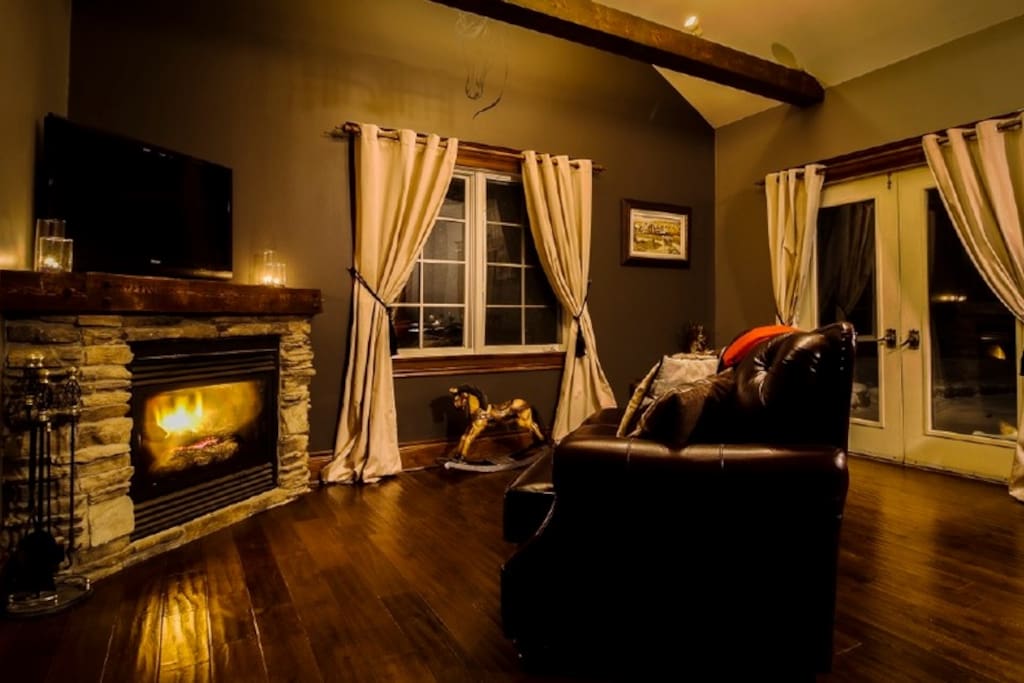Guest private living
area