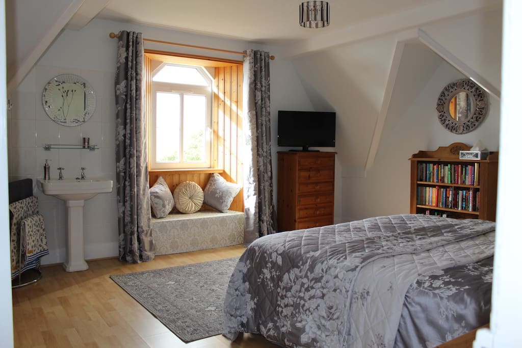 Beautiful private room with stunning views