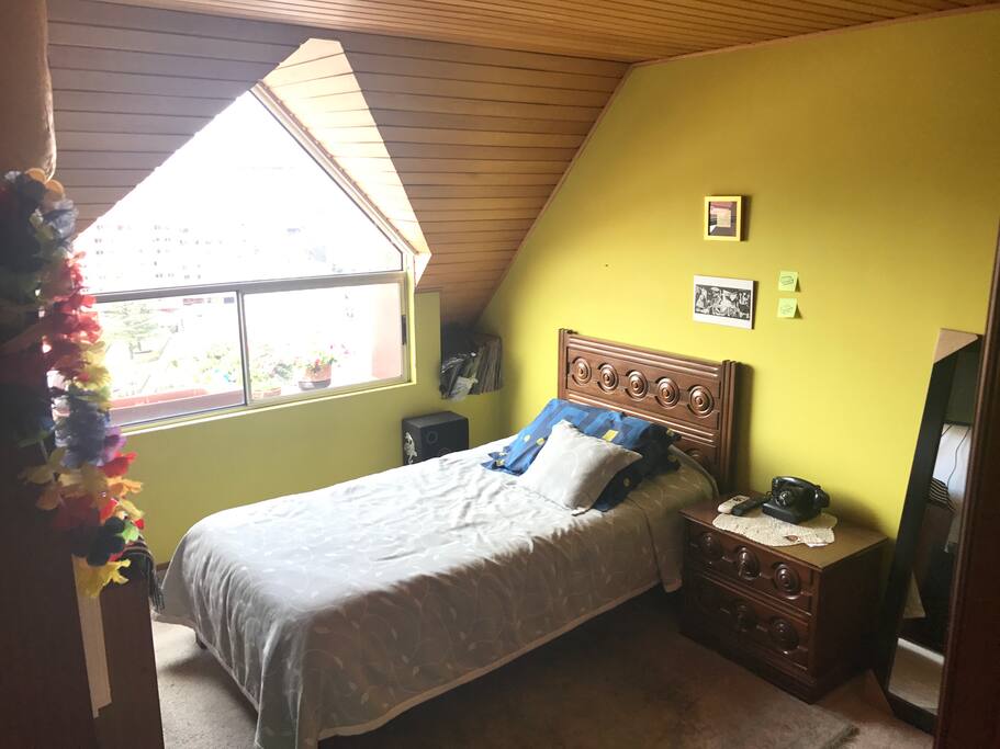 Room 1 - With TV - Single bed