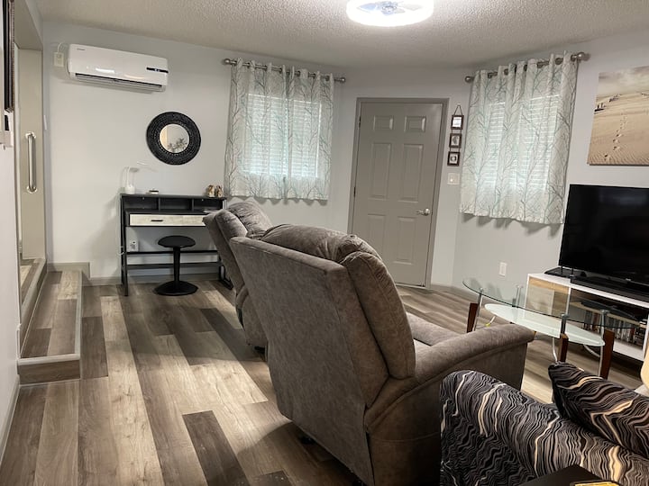 Bright, Remodeled 1 Bedroom In Adult Resort. - La Paloma, TX