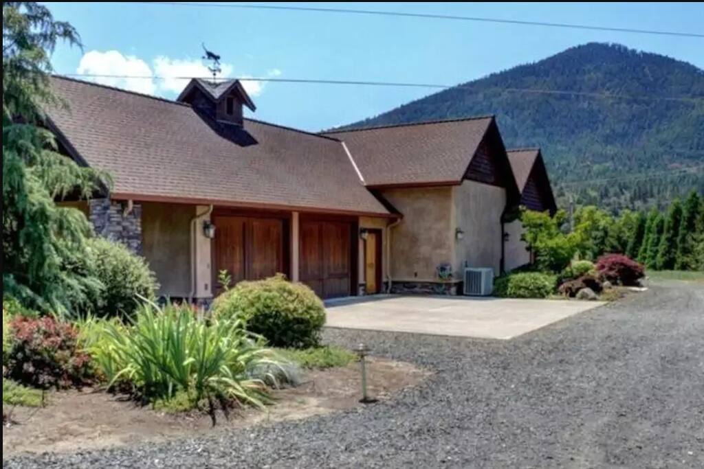 Double car garage and wheelchair accessible entrance.