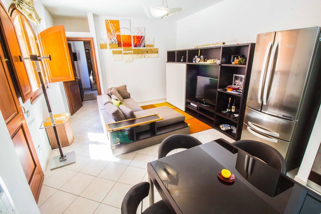 In the hottest afternoons your smart fresh shelter in the centre of the Town