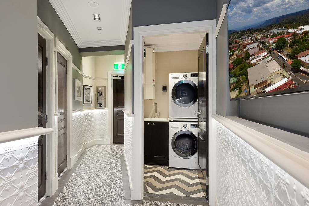 LAUNDRY