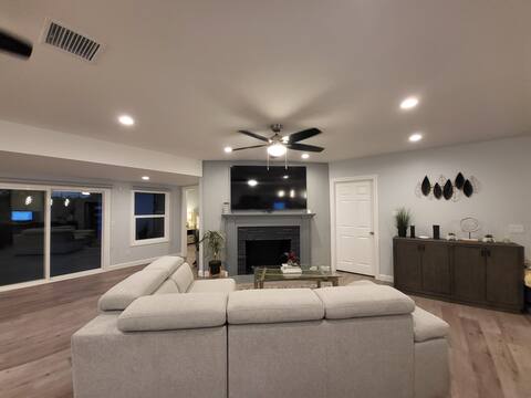 Modern 4 Bedroom Single Story Home