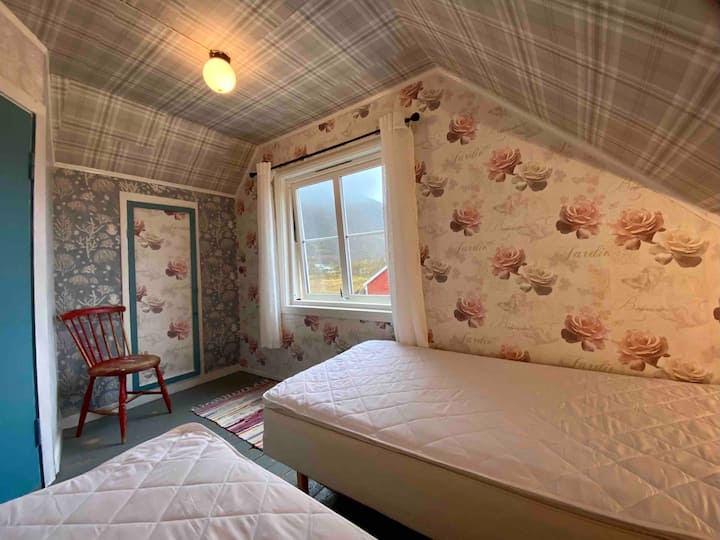 The 3rd room at the second floor got two spacious beds at 90 cm that can easily be a 180 cm double bed if you want to.