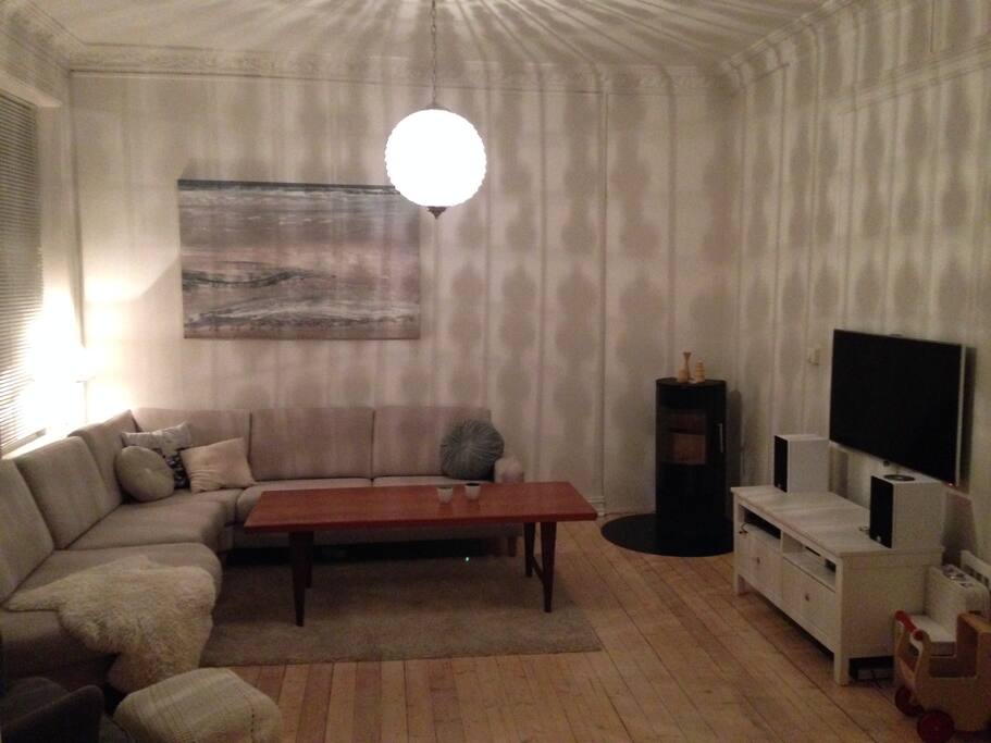 The livingroom. Sorry for bad picture. New pictures are comin´!