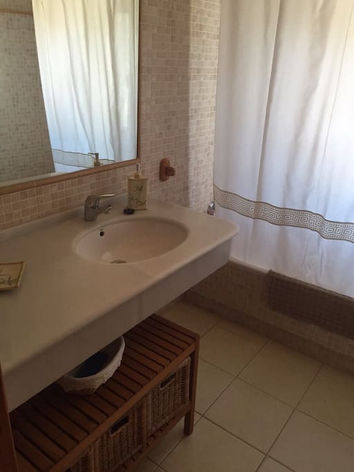Baño de Hab de matrimonio