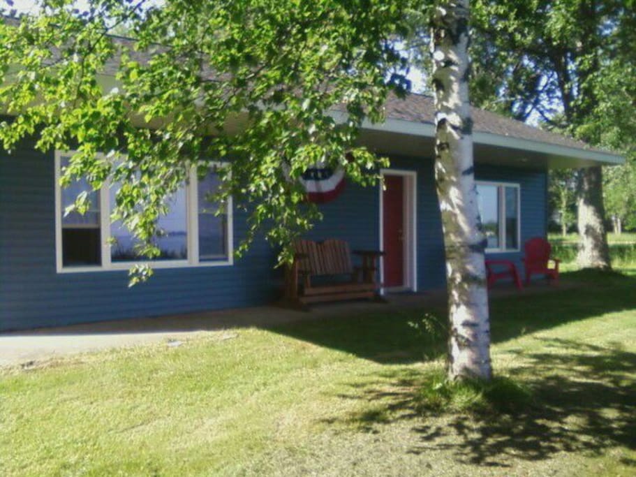 Front of the cottage, lakeside.