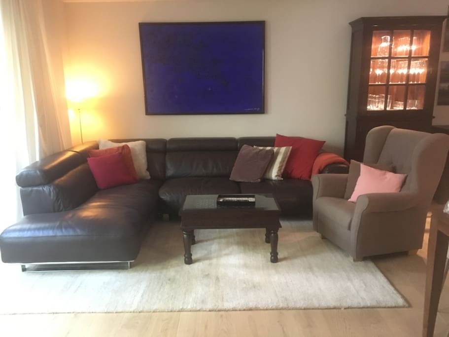 Wohnzimmer und eventueller 5 Schlafplatz für ein Kind