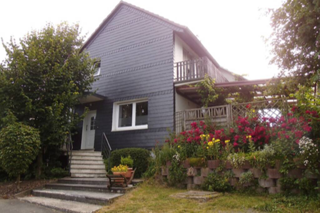 Unser Haus im Sommer