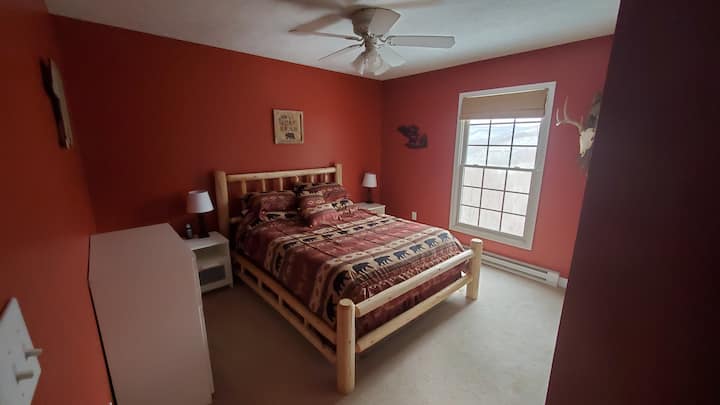 2nd Queen bedroom
