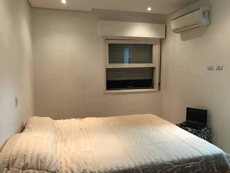 Quarto (Bedroom)