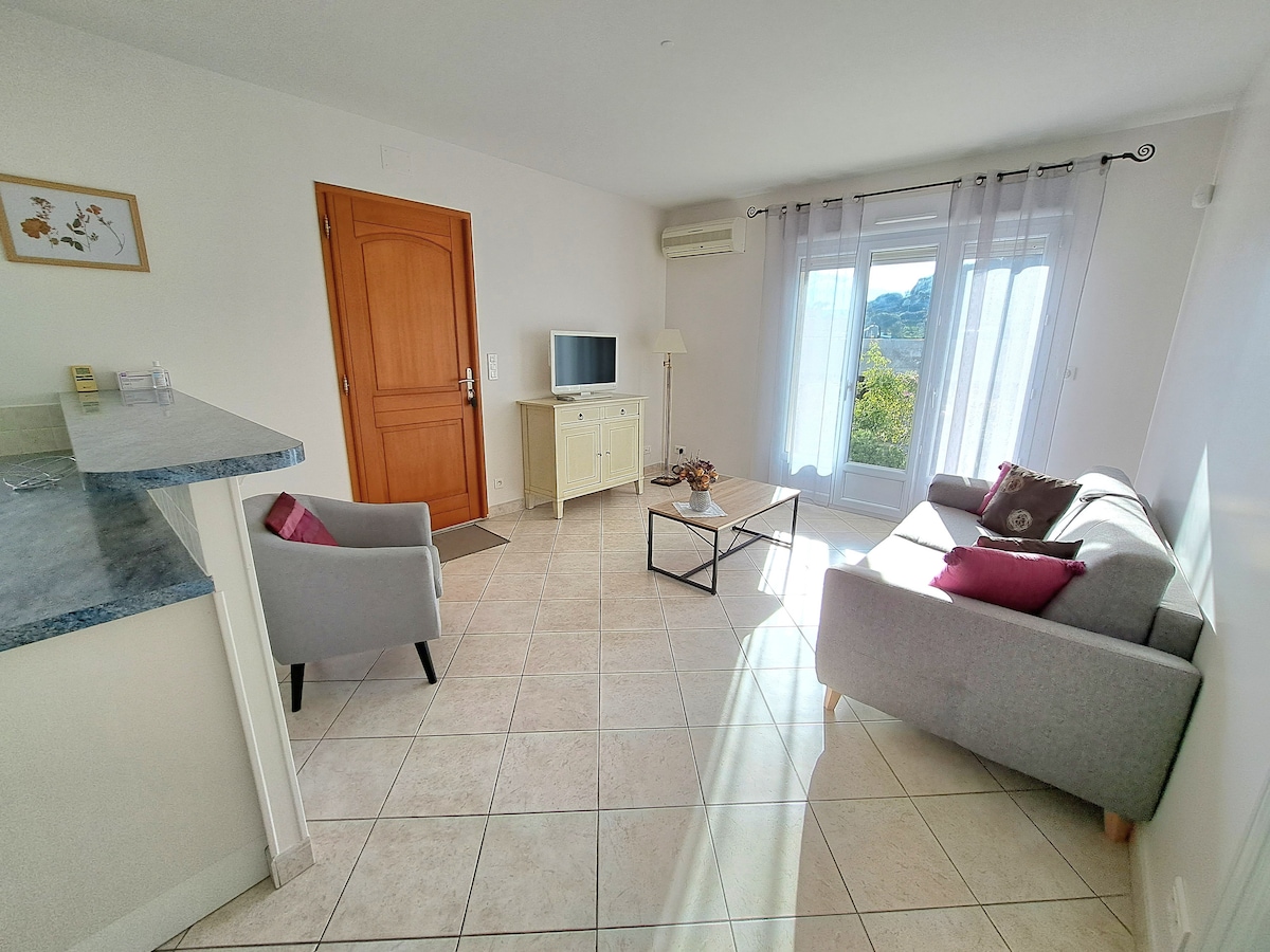 Anuncio de Airbnb popular: Ground floor villa with private pool en Bastelicaccia
