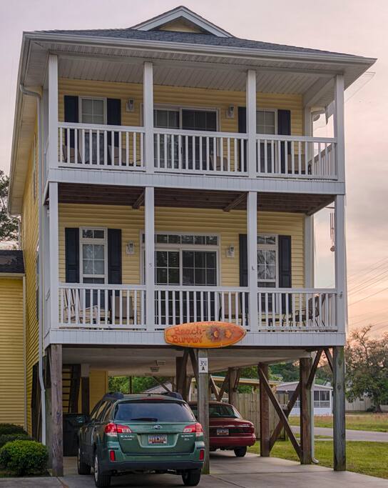 Welcome to Beach Bummin' in Garden City!