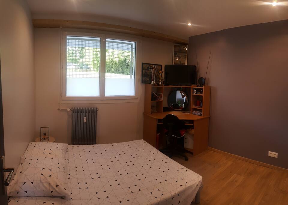Chambre privée avec TV
