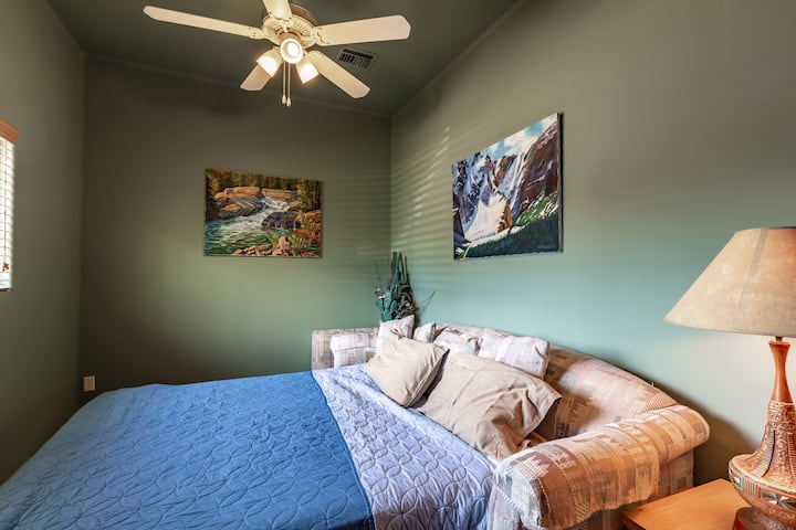 Queensofa/Schlafplatz