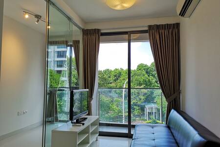 Entire 1br+study unit,2mins walk to Aljunied MRT