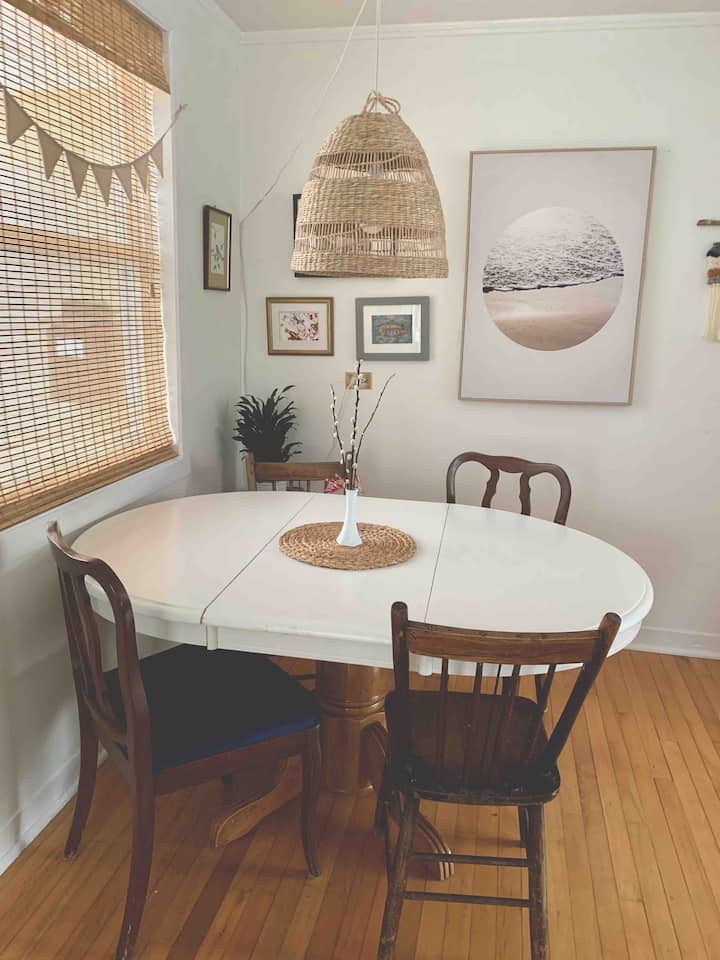Cheerful 2.5 Bedroom Home Close To Everything! - Saint John