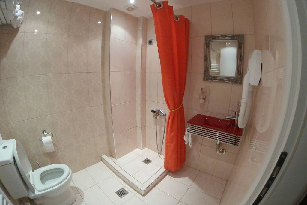 Double Room Bathroom