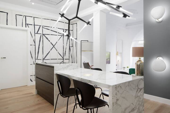 Moraza Suite by FeelFree Rentals gallery image 5