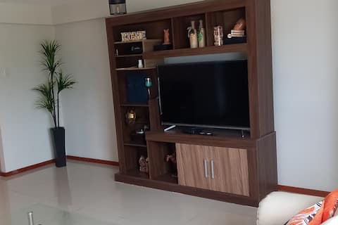 Top Airbnb: Complete apartment "Los Almendros" with garage. in Cajamarca
