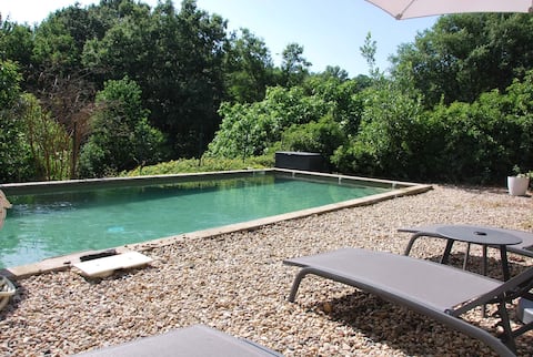 Large air-conditioned cottage with pool in Ardèche