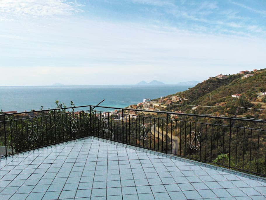 La terrazza privata dell'appartamento