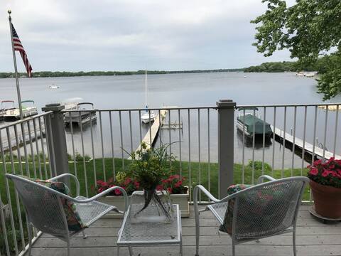 Lakefront Home on White Bear Lake - Walk-Boat-Bike