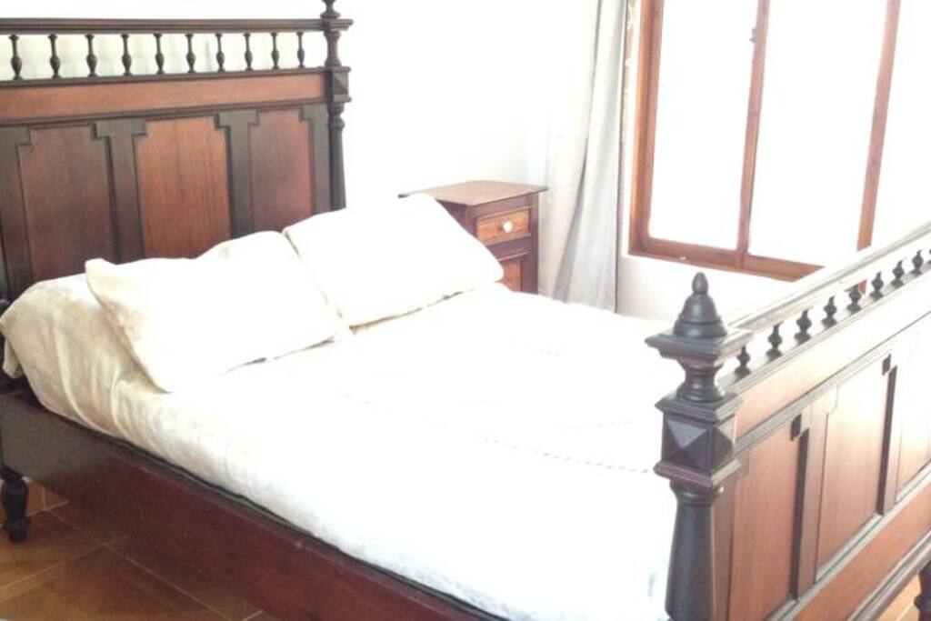 Habitaciones con cama doble y aire acondicionado
