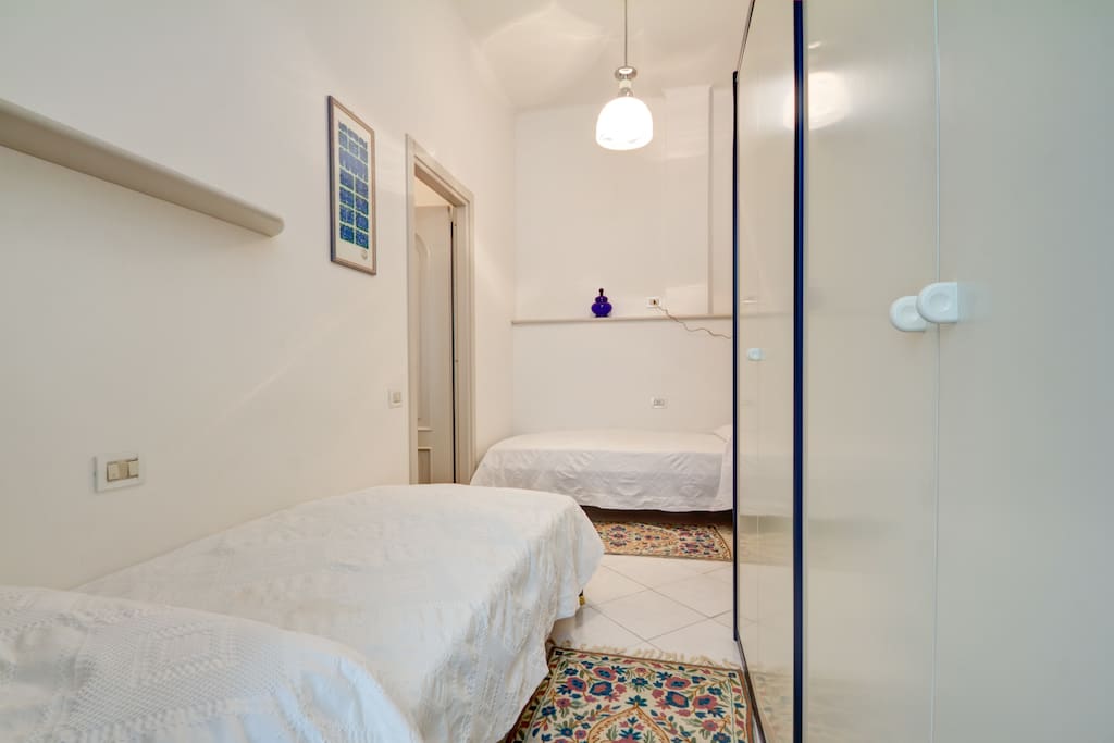 Seconda fotoaparát - druhá spálňa