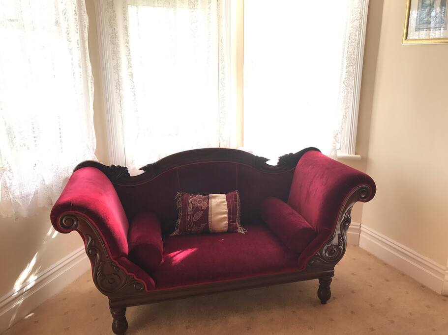 Sofa-Emily room
