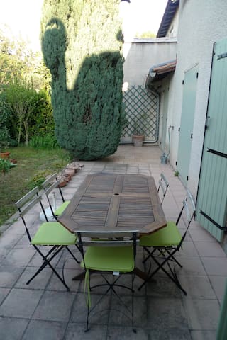 listing_image