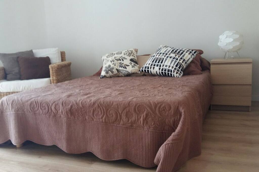 Chambre lit 140