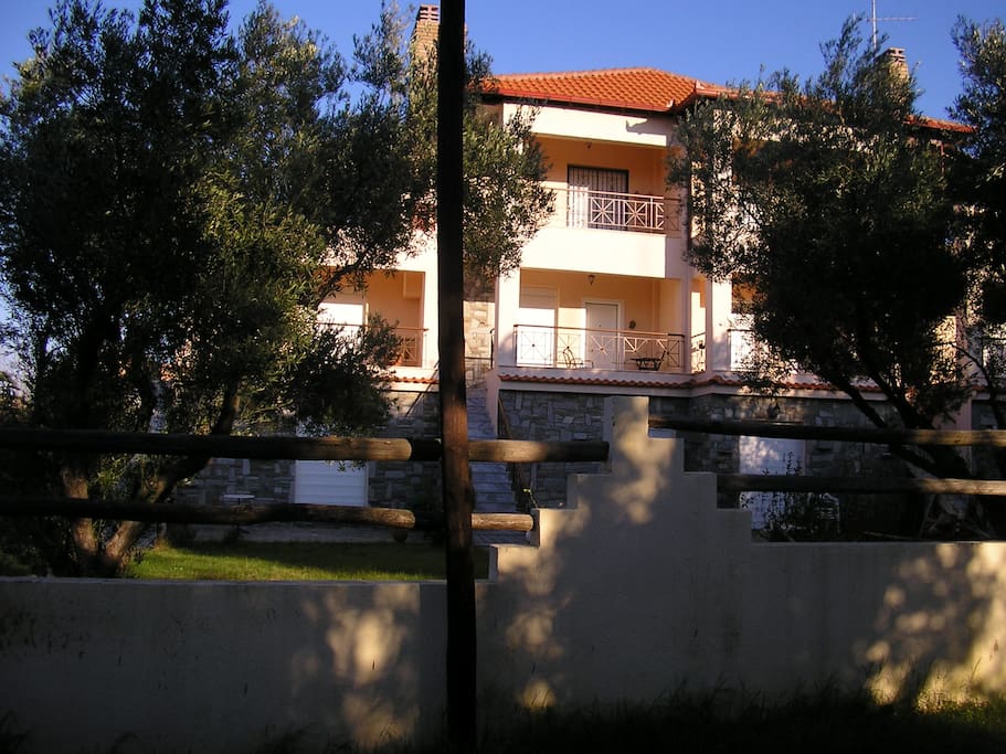 Private garden, private parking