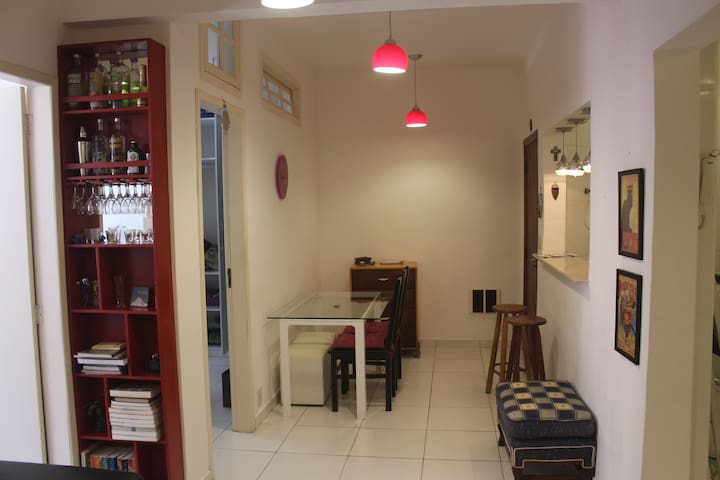 A 250m do Metrô (Sans Pena) - AP com 2 quartos