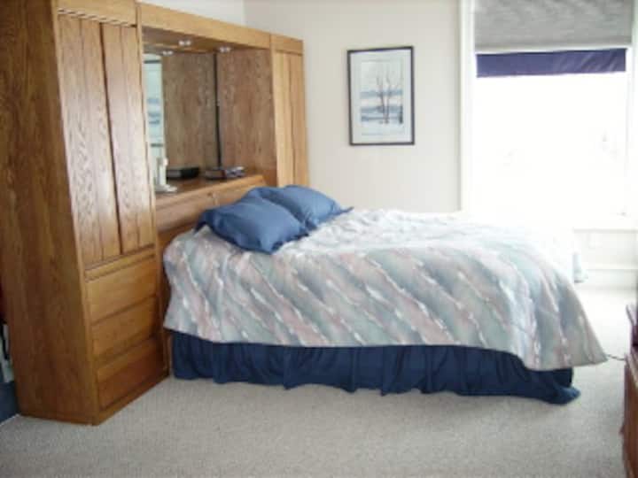 Главна спалня с баня и тоалетна