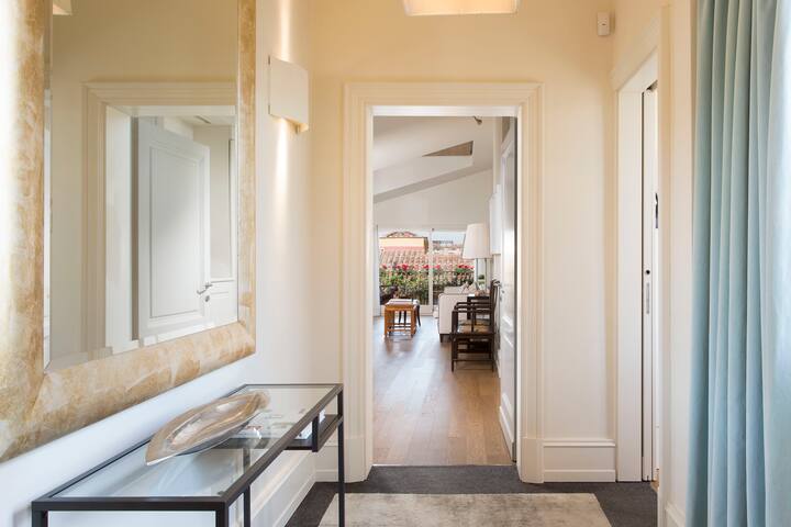 Spectacular Location Ponte Vecchio gallery image 2