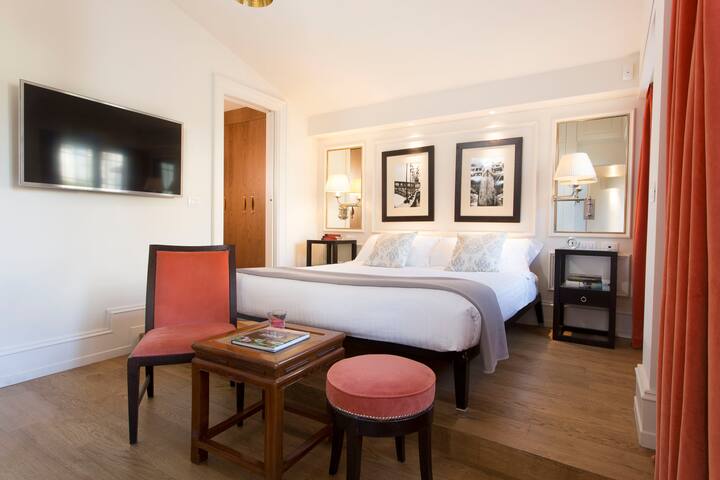 Spectacular Location Ponte Vecchio gallery image 3