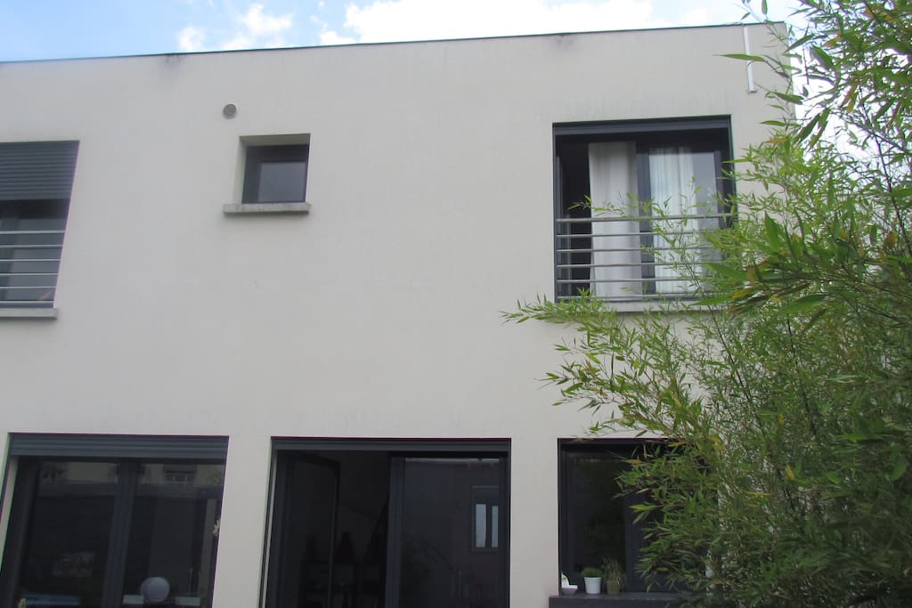 Exterieur côté sud ouest jardin