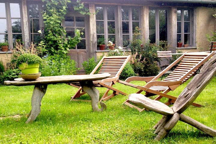 cottage ValléedesCailles 70km Paris