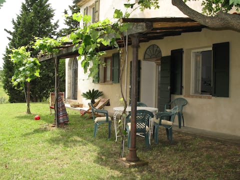 Proprietà Airbnb di successo: Casa Aurelia: beautiful house in the hills, sea view! a Riparbella