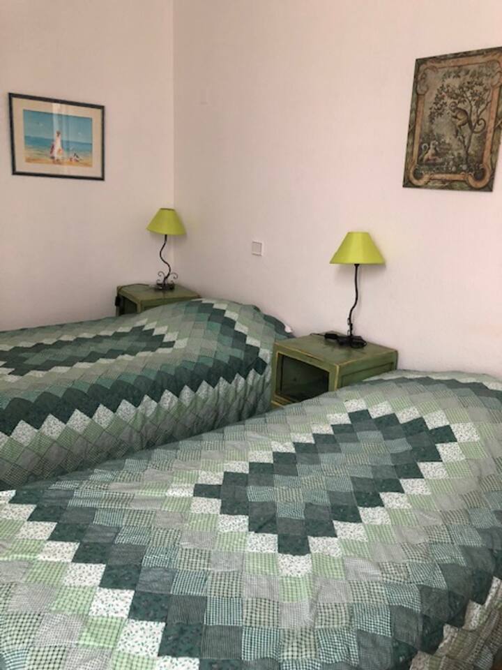 spálňa 2, 2 jednolôžka