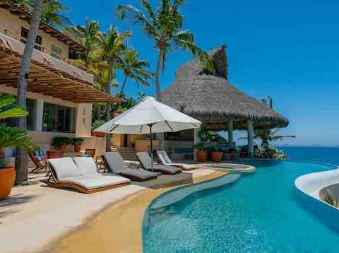 Majestic beachfront residence!
